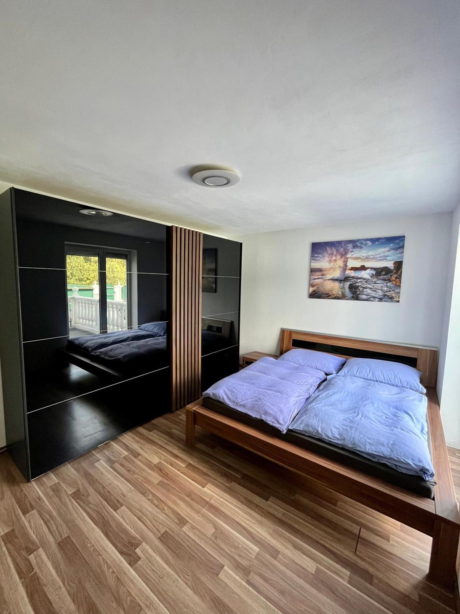 Luxurioeses Apartment Mit Pool Vienna Exterior photo